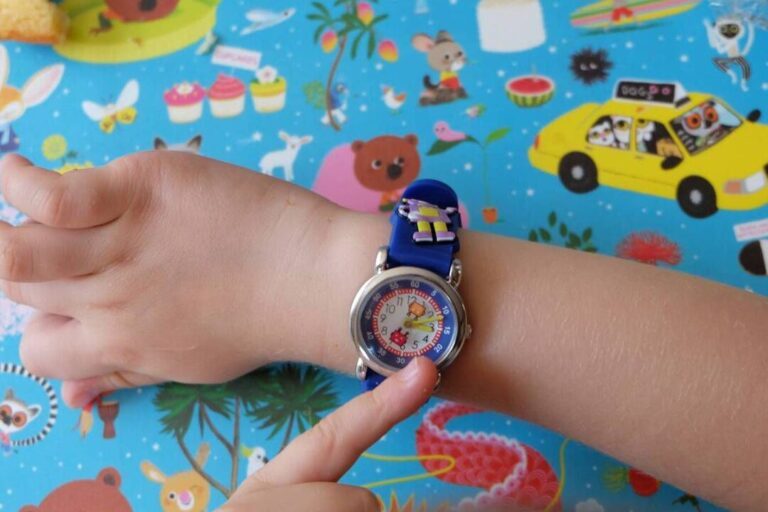 Comment choisir une montre pour apprendre à lire l'heure ?