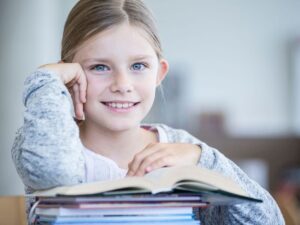 Pourquoi mon enfant de 10 ans ne sait-il pas lire ?